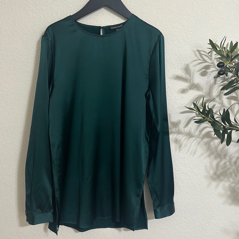 NWT EILEEN FISHER Stretch Silk Charmeuse Round Neck Top